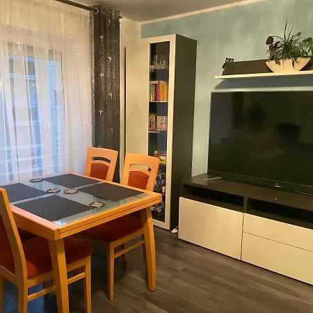 Gemuetliche Familienwohnung In Der Altstadt Appartamento